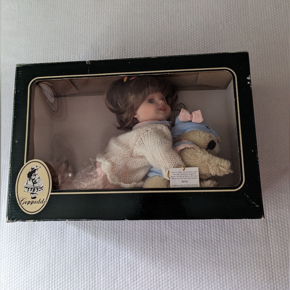 Geppeddo Amy Playtime Series Porcelain Doll w/ Teddy Bear Brown Hair New in Box.